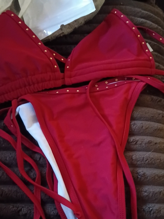 no brand Other - Sleek Red Triangle Bikini Set with Stud Accents